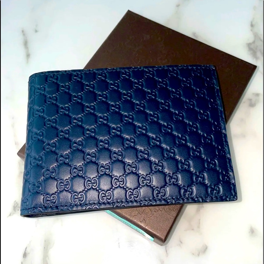 Gucci Men’s blue leather Guccissima wallet